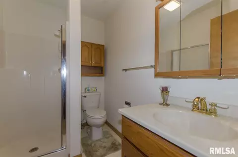 1447 E Myrtle, Canton, IL 61520 photo 24