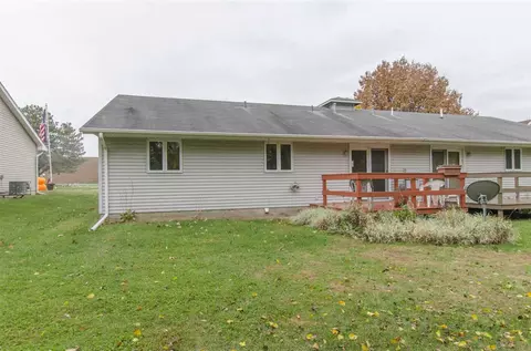 1447 E Myrtle, Canton, IL 61520 photo 5