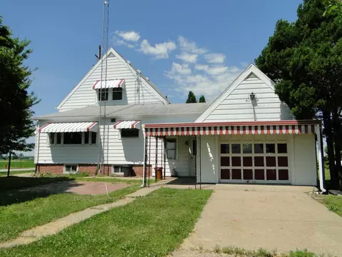 9030 N 2000th Rd, Sciota, IL 61475 photo 2