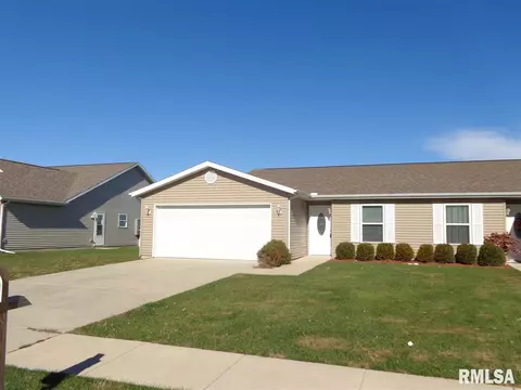 1309 Willow Glen Dr, Metamora, IL 61548 photo 2