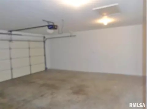 1309 Willow Glen Dr, Metamora, IL 61548 photo 5