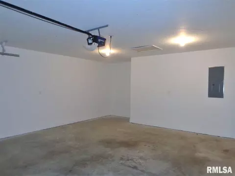 1309 Willow Glen Dr, Metamora, IL 61548 photo 6