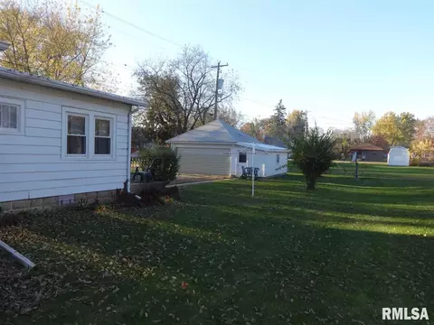 507 Thomas St, Henry, IL 61537 photo 3