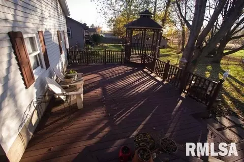 1900 Marshall, Eureka, IL 61530 photo 28