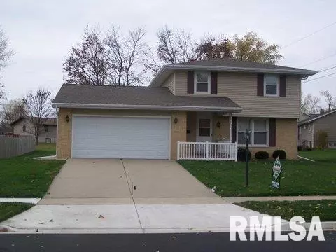 706 Devonshire Rd, Washington, IL 61571 photo 1