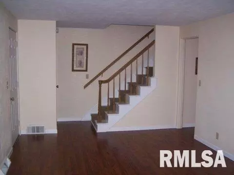 706 Devonshire Rd, Washington, IL 61571 photo 5
