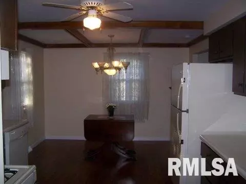 706 Devonshire Rd, Washington, IL 61571 photo 6