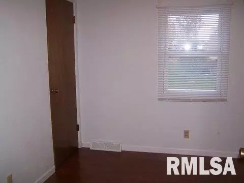 706 Devonshire Rd, Washington, IL 61571 photo 15