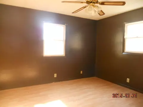 270 E Hess St, Bushnell, IL 61422 photo 9