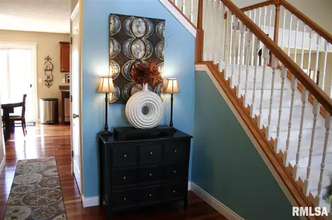 11014 N Crestpointe Ln, Dunlap, IL 61525 photo 5