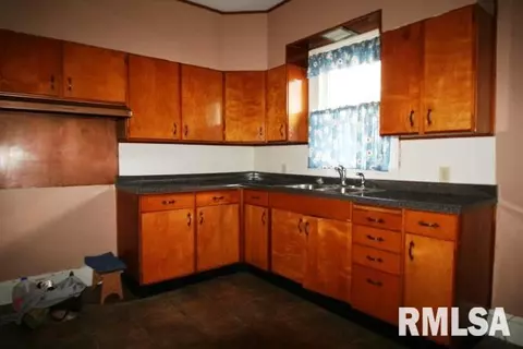 120 W Exchange, Danvers, IL 61732 photo 15