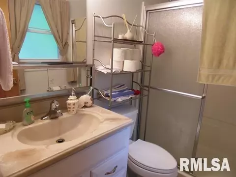 806 Meadow Dr, Macomb, IL 61455 photo 16