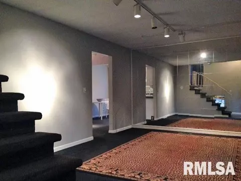140 Richmond, Macomb, IL 61455 photo 5