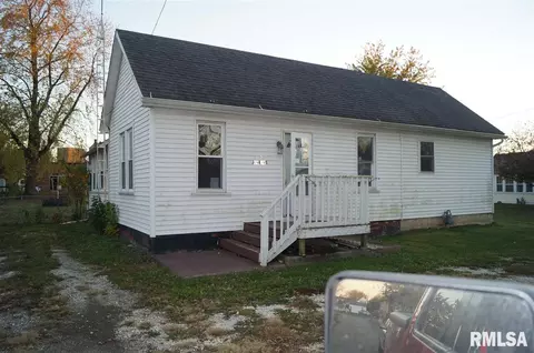 527 5th St, Saint David, IL 61563 photo 1