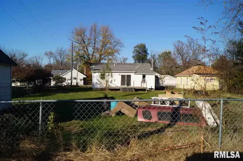 527 5th St, Saint David, IL 61563 photo 21