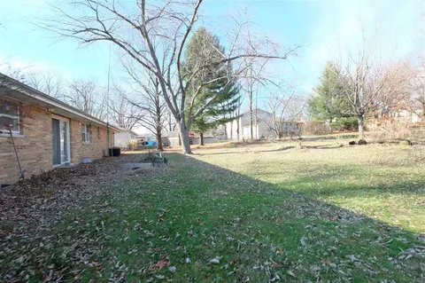 605 E High, Manito, IL 61546 photo 28