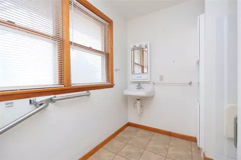 605 E High, Manito, IL 61546 photo 25