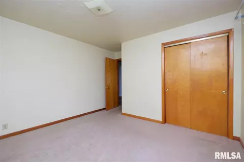 605 E High, Manito, IL 61546 photo 22