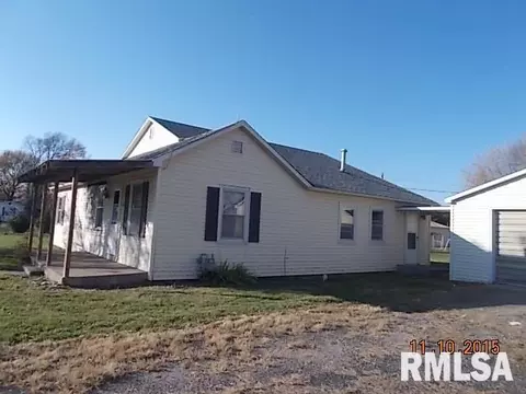 306 E 3rd St, Bowen, IL 62316 photo 7