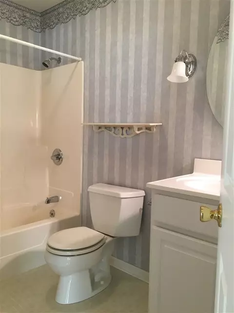 1919 Riverview Dr, Macomb, IL 61455 photo 21