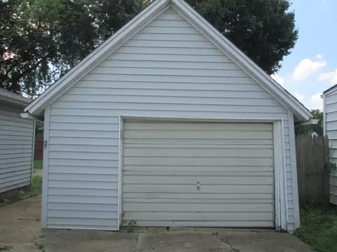 612 E Ash St, Canton, IL 61520 photo 13