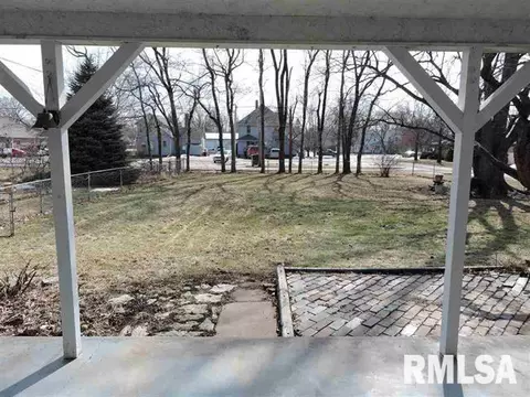 803 E Carroll St, Macomb, IL 61455 photo 24