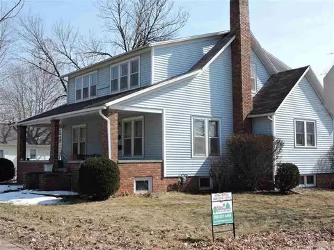 803 E Carroll St, Macomb, IL 61455 photo 2
