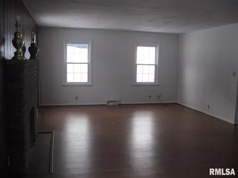 1408 Westview Dr, Macomb, IL 61455 photo 8
