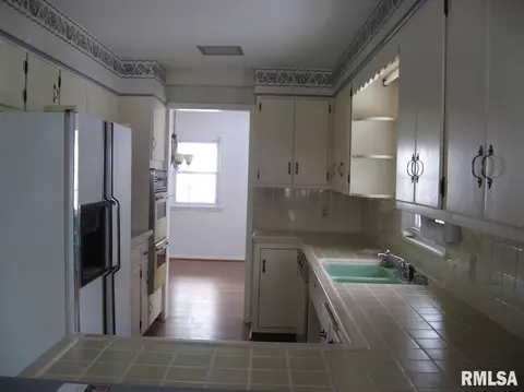 1408 Westview Dr, Macomb, IL 61455 photo 11