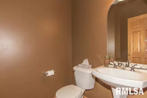 2330 W Murphy Dr, Dunlap, IL 61525 photo 17