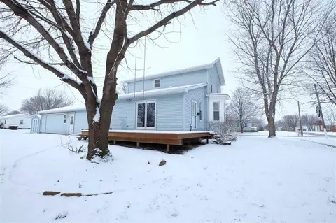 401 N Linn St, Benson, IL 61516 photo 32