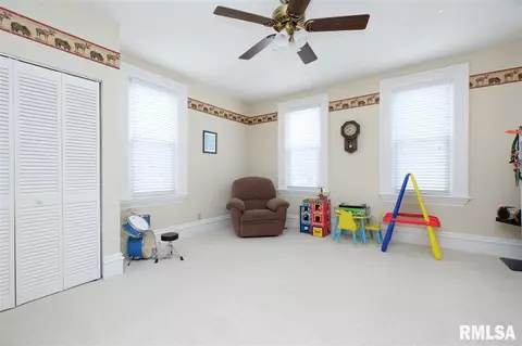 401 N Linn St, Benson, IL 61516 photo 18