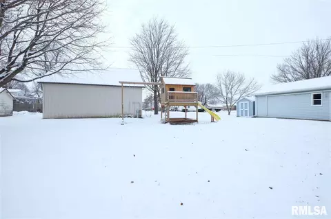 401 N Linn St, Benson, IL 61516 photo 34