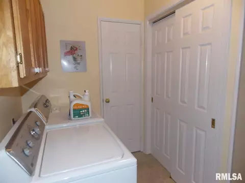 1005 S Main St, Canton, IL 61520 photo 24
