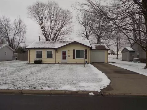 1005 S Main St, Canton, IL 61520 photo 27