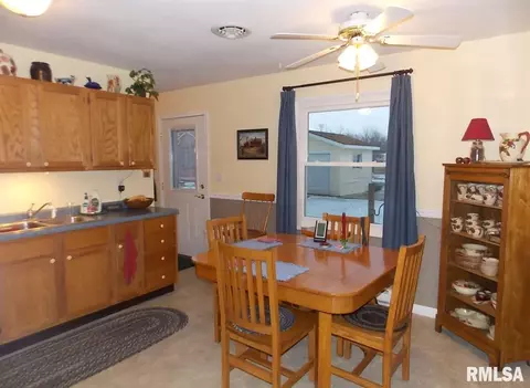 1005 S Main St, Canton, IL 61520 photo 12