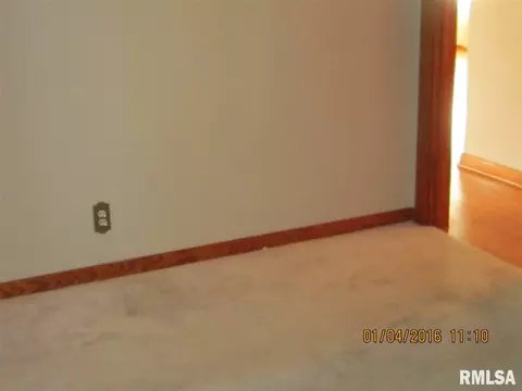 805 Eldridge St, Washington, IL 61571 photo 9
