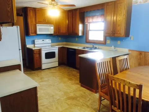 2205 Elisa Ct, Eureka, IL 61530 photo 4