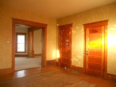 611 2nd Ave E, Monmouth, IL 61462 photo 4