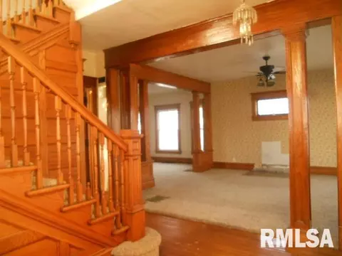 611 2nd Ave E, Monmouth, IL 61462 photo 6