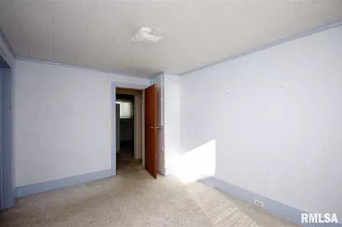 634 S 2nd Ave, Canton, IL 61520 photo 14