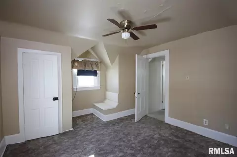 634 S 2nd Ave, Canton, IL 61520 photo 22
