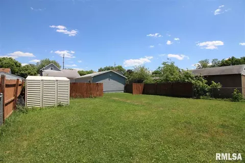 634 S 2nd Ave, Canton, IL 61520 photo 26