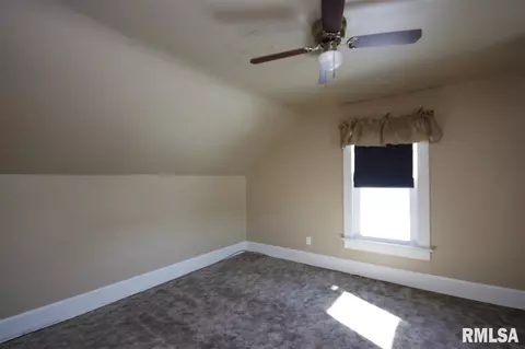 634 S 2nd Ave, Canton, IL 61520 photo 20