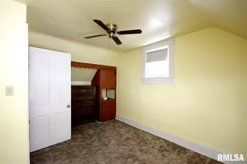 634 S 2nd Ave, Canton, IL 61520 photo 18