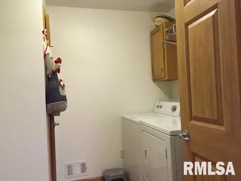 92 County Road 1830 E, Carlock, IL 61725 photo 9
