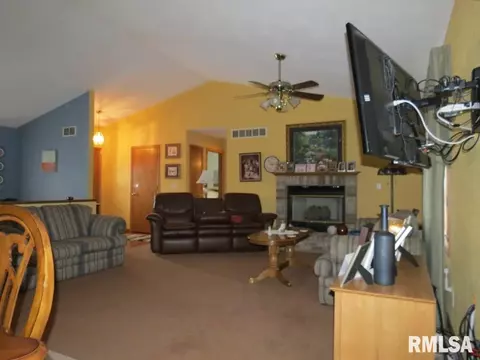 6805 S Saddlebrook Dr, Mapleton, IL 61547 photo 9