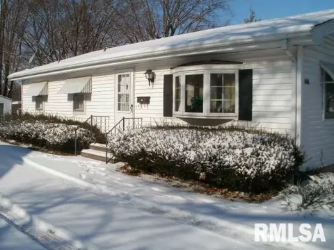 660 N 11th, Canton, IL 61520 photo 1