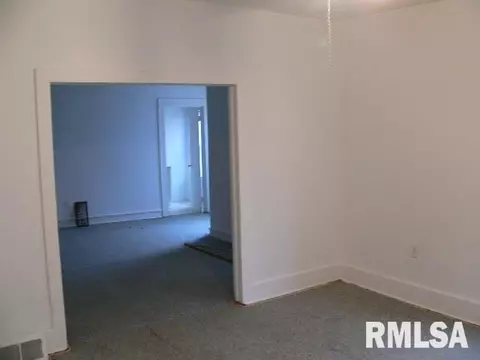 516 1st St, Lacon, IL 61540 photo 2