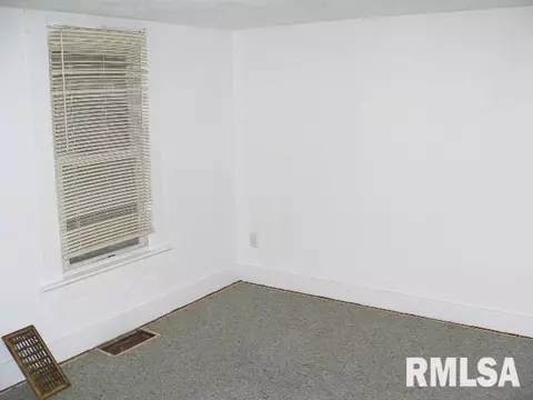 516 1st St, Lacon, IL 61540 photo 8